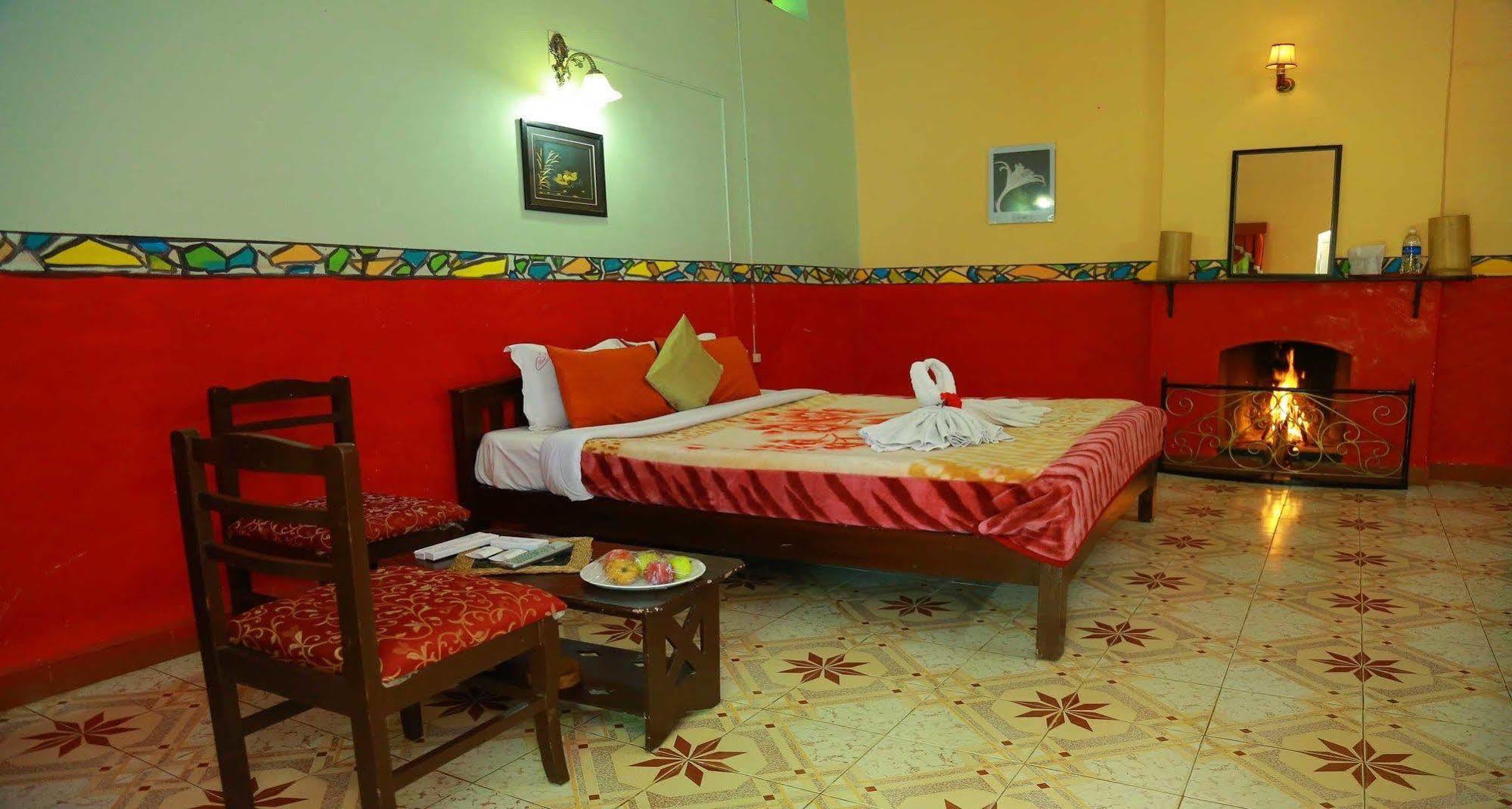 British Cliff Club Resort Utakamand Zewnętrze zdjęcie